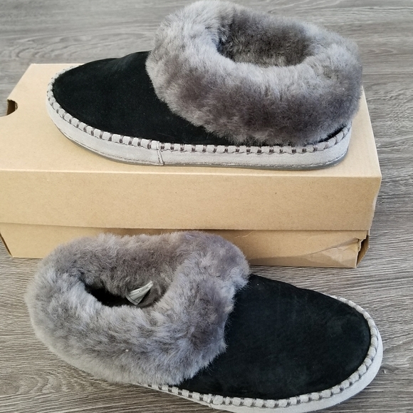 ugg wrin slippers size 8